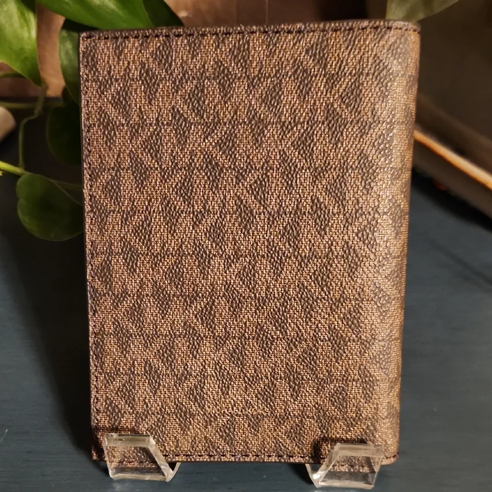 Michael Kors Monogram Passport Cover Holder with Gold Logo EUC or NWOT